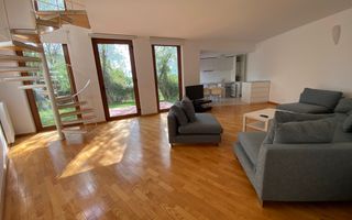 Apartament deosebit cu curte proprie si 2 locuri de parcare - Poză 5