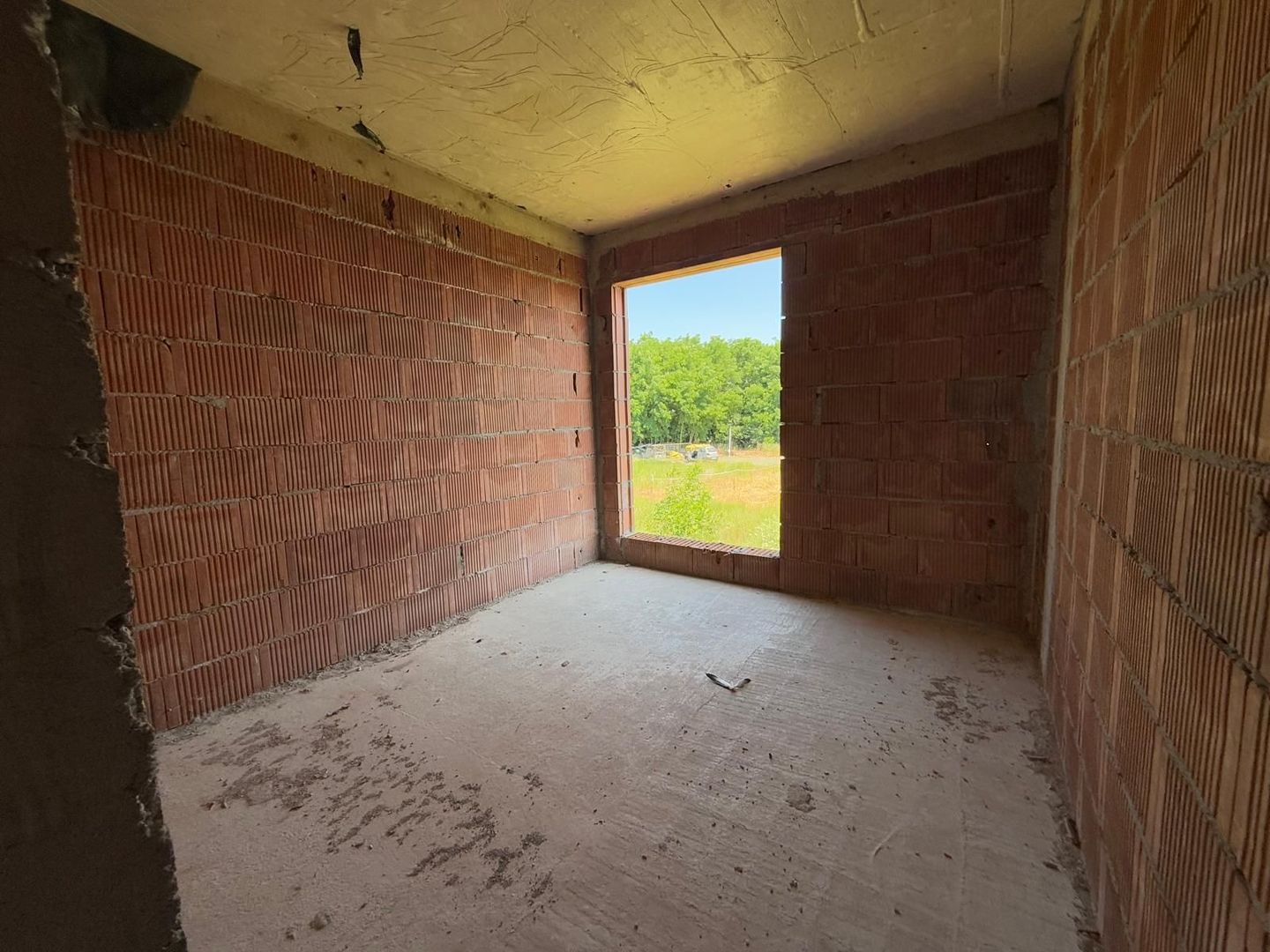 Duplex la rosu zona linistita - Dumbravita - Poză 1