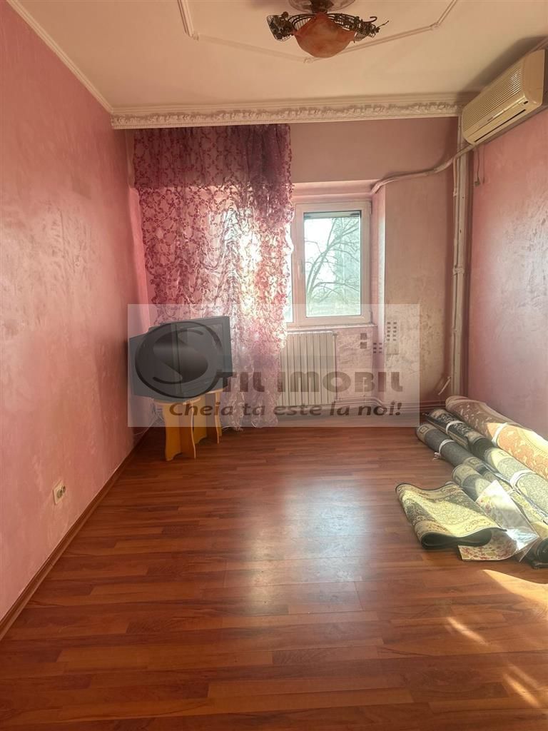 AP 4 CAM DEC.  BL.PE CADRE 1984 ZONA PACURARI  LA BULEVARD LIBER - Poză 7