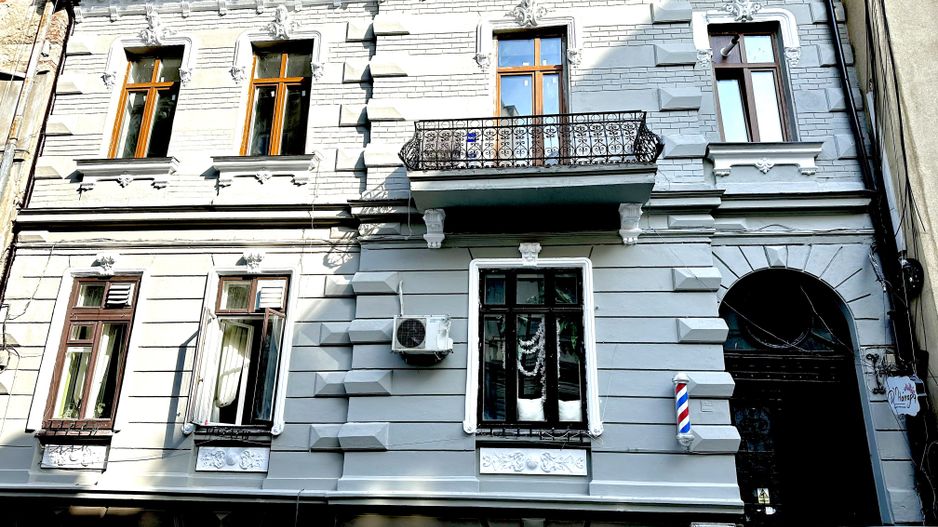 Magheru: 5 camere cu băi proprii – ideal business sau birouri - Poză 17