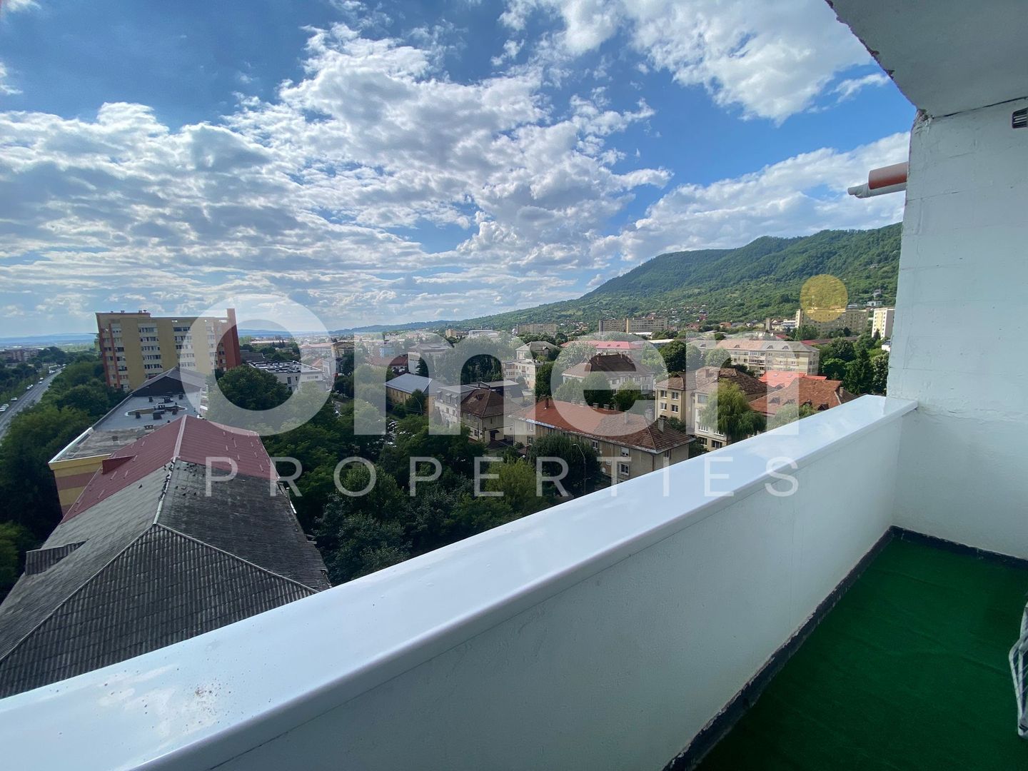 Garsoniera finisata modern, la etaj intermediar, cu priveliste panoramica - Poză 7