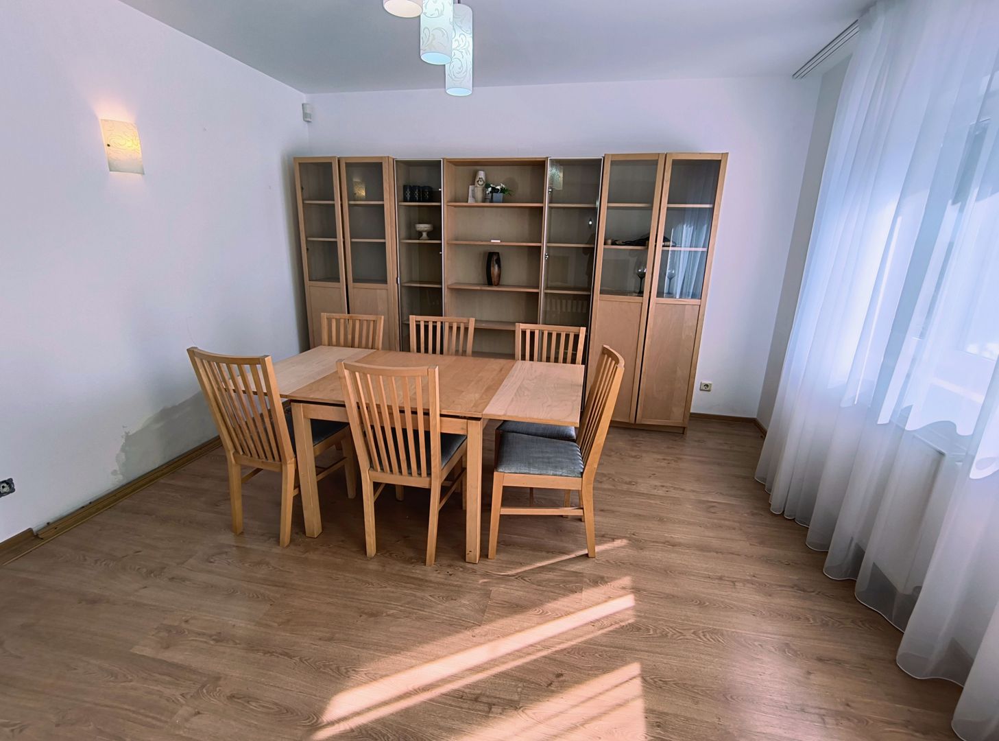 Vila Complex The CLASS,- rond OMV Pipera- curte - garaj - Poză 5