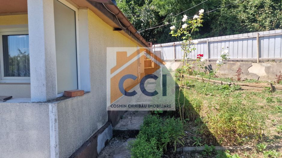 Casa in mediu rural cu teren - Poză 20