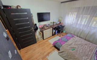 3 camere decomandat-Centrala termica-Parter-Mobilat si Utilat-Izolat - Poză 2