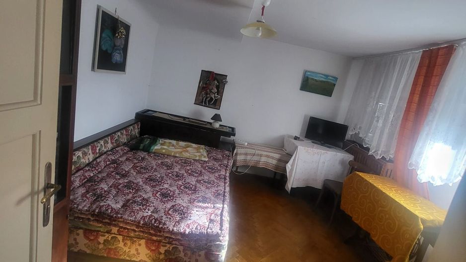 Vanzare Casa vintage 4 camere, curte proprie, centrala, garaj , Vatra Luminoasa - Poză 10