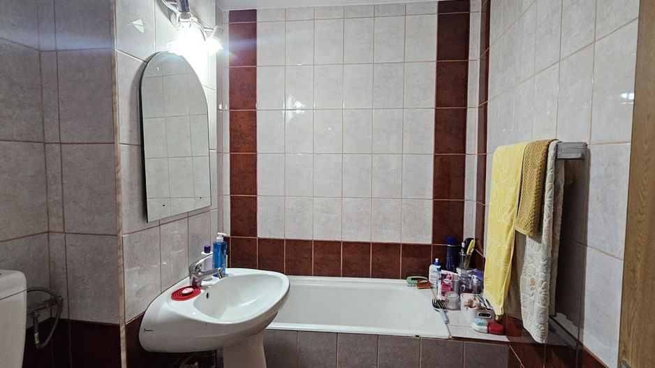 Apartament PB 2 cam Rogerius Oradea - Poză 4