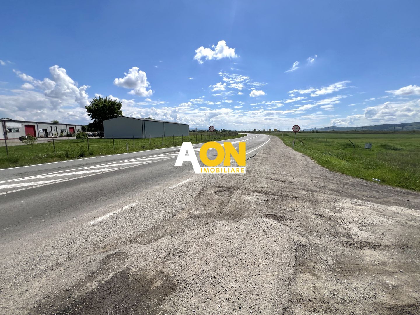 Teren Mixt Industrial de vanzare, 4660mp,  deschidere 41ml - Poză 1