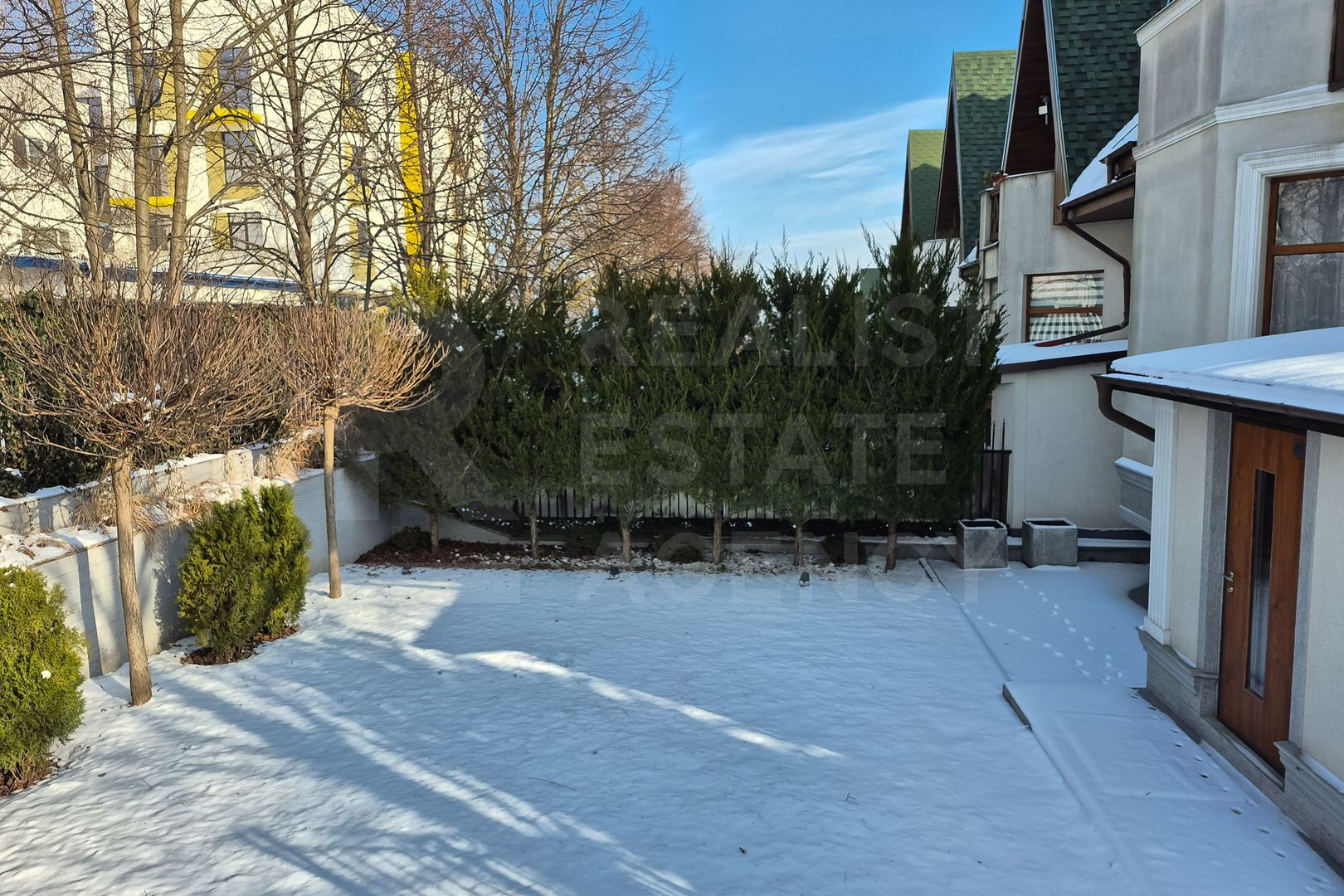 Vânzare, casă, 180 mp + 5 ari strada Calea Trușenilor ,Trușeni. - Poză 3