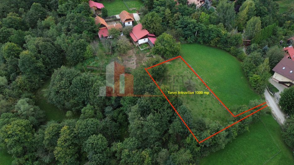 Teren intravilan 1.300 mp | Vedere Piatra Craiului | Bran Poarta - Poză 1