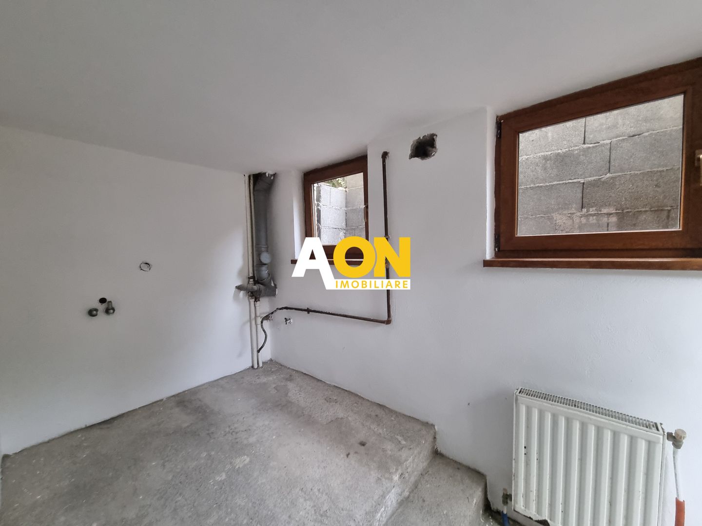 De vanzare casa 6 camere, S+P+M, 900mp teren, Cetate - Poză 21