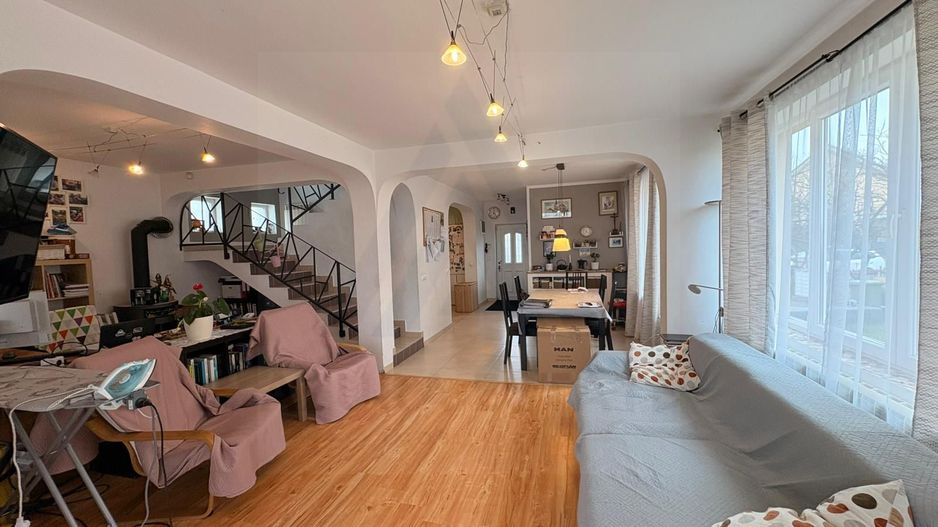 Casă modernă 140 mp utili 4 camere 2 bai si teren 490 mp in Șura Mica - Poză 2