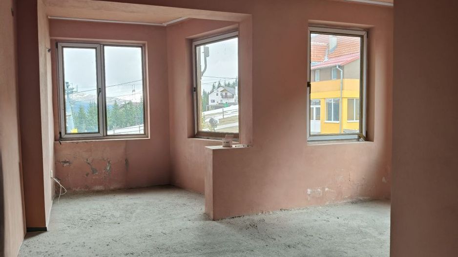 Pensiune de vânzare în Rânca – oportunitate rară lângă pârtia M1 - Poză 29