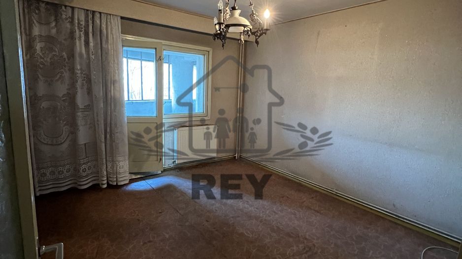 Apartament 4 camere decomandate 4 balcoane etaj 1 Str. Bâlea/Sibiu - Poză 3