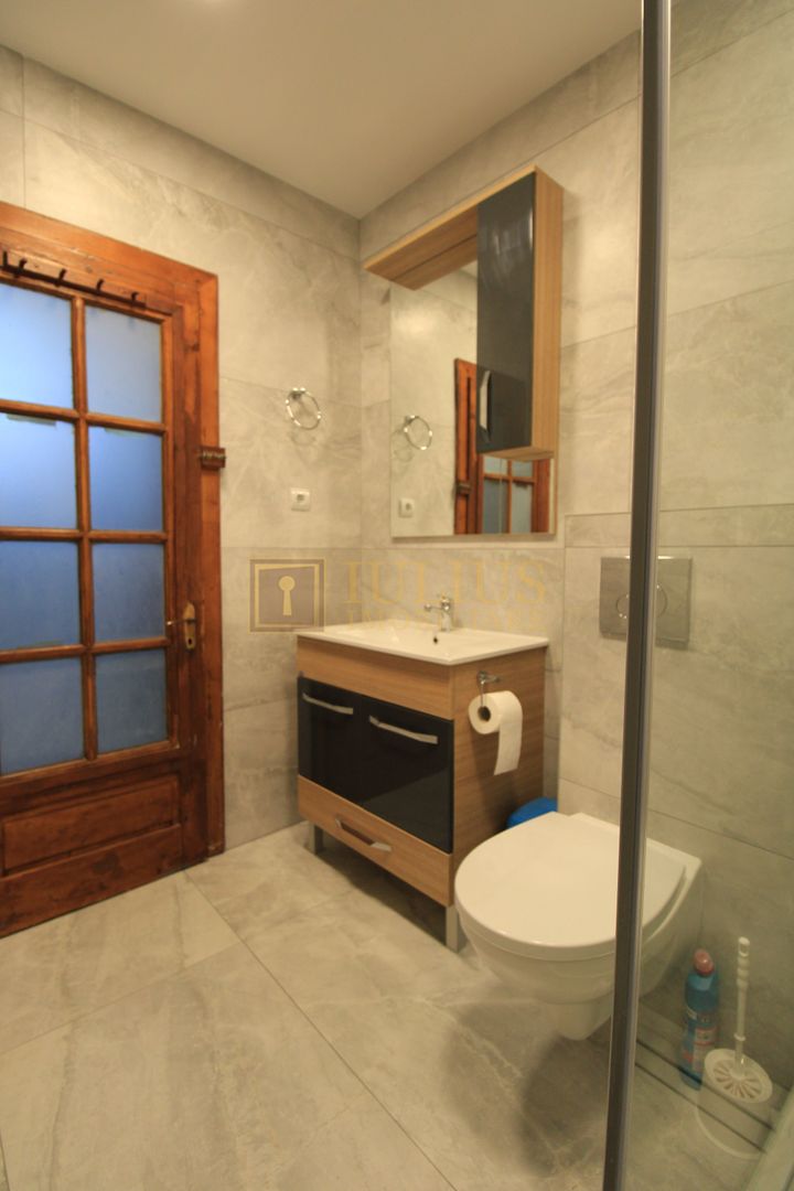 3 camere, curte comuna, centrala proprie. - Poză 15