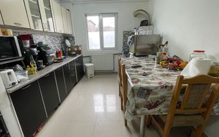 Apartament 3 camere,parter,confort sporit,bloc izolat - Poză 5