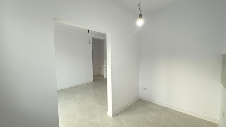 Asfalt. Loc de parcare. Etaj 1. - Poză 5