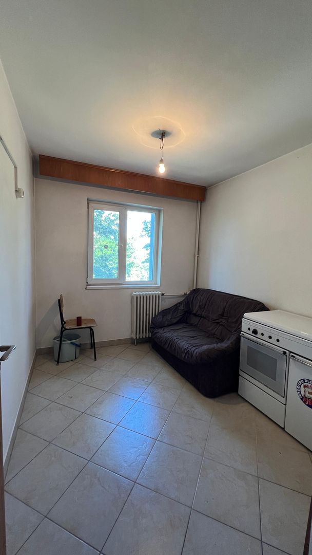3 camere cu vedere la Parc Humulesti - Poză 11