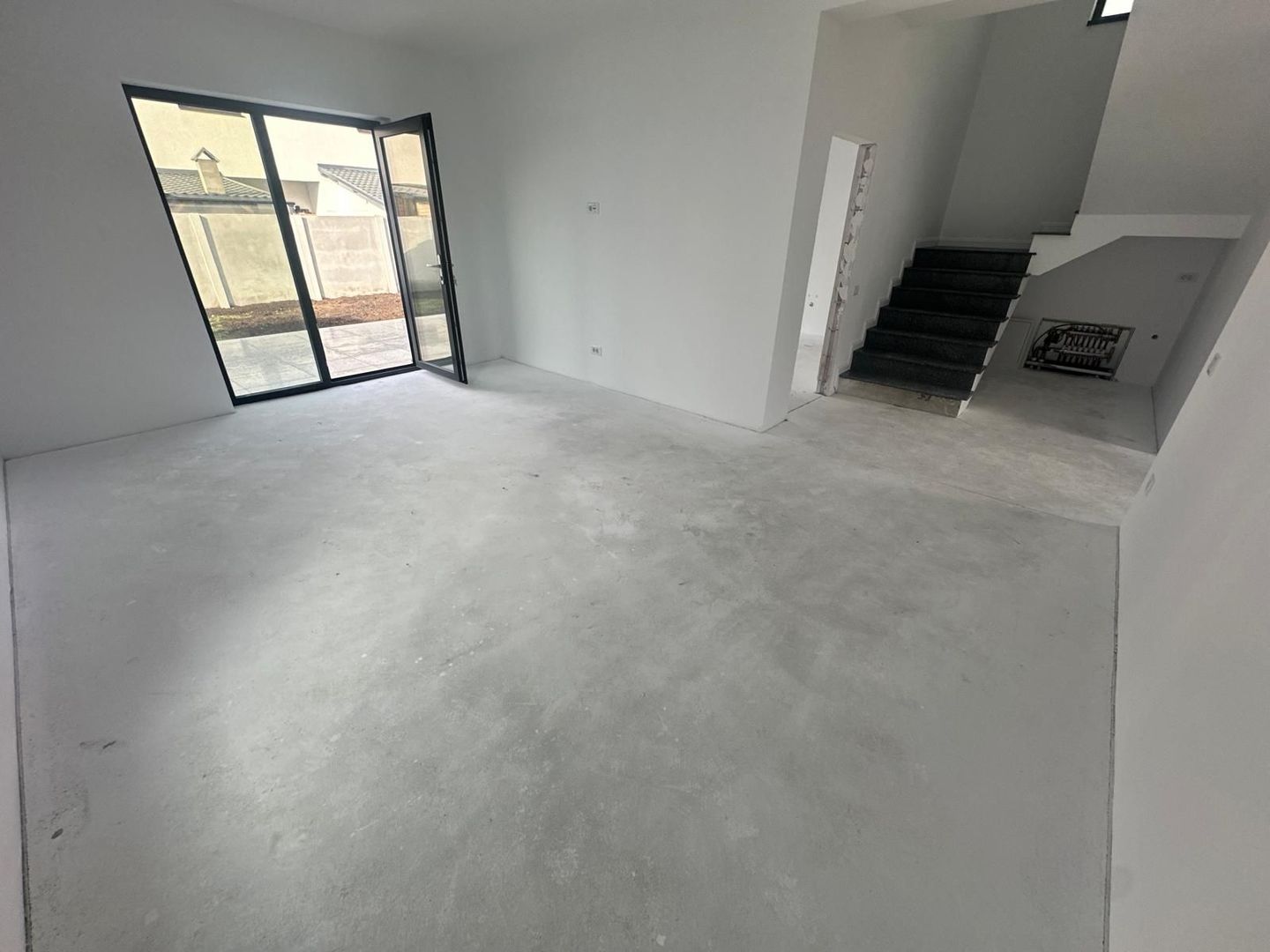 CASA INDIVIDUALA, TOATE UTILITATILE, INCALZIRE PARDOSEALA, COMISION 0% - Poză 14