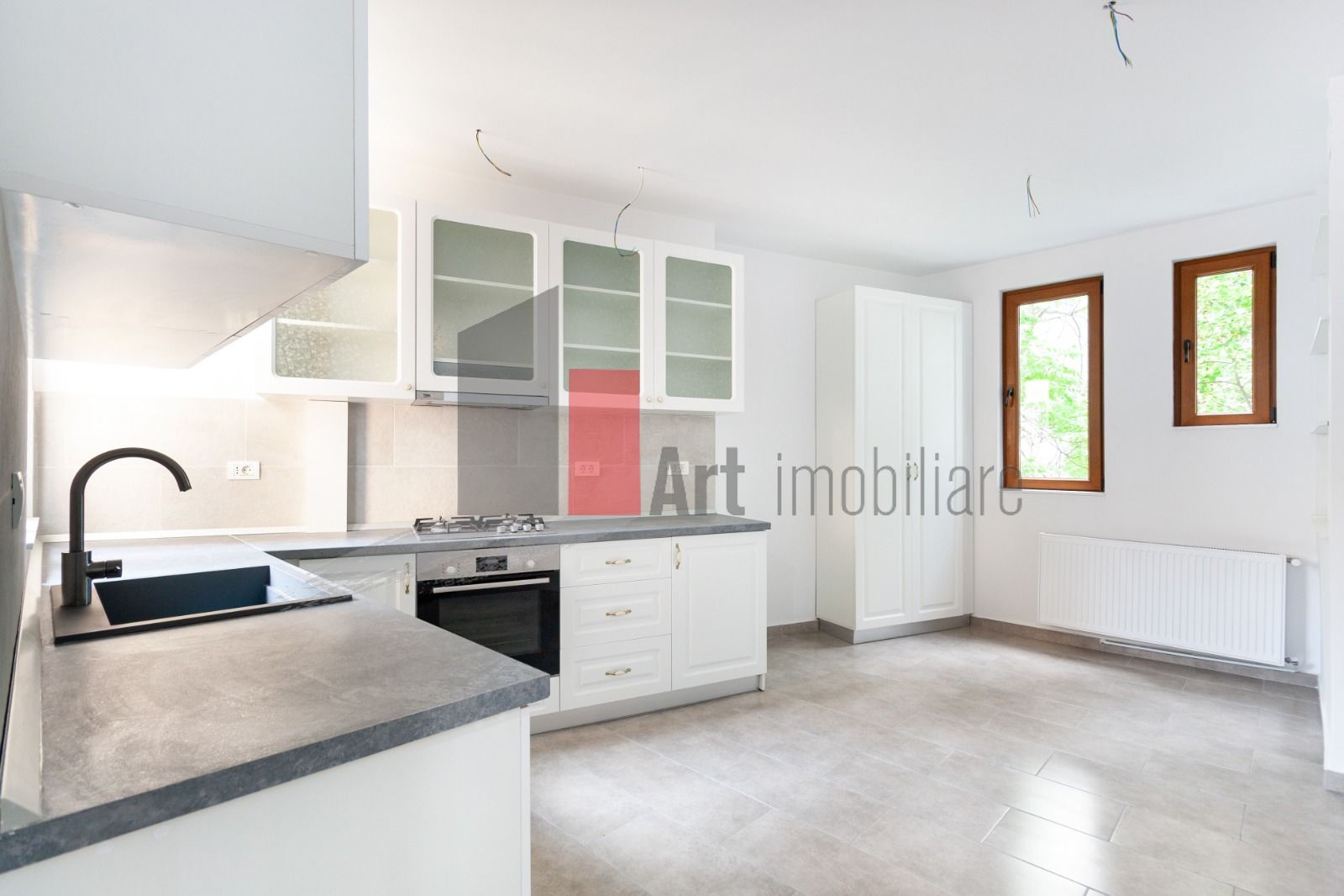 Apartamentul "ZORAGARRIA", Armeneasca,finisat lux, PRIMII LOCATARI DUPA RENOVARE - Poză 10