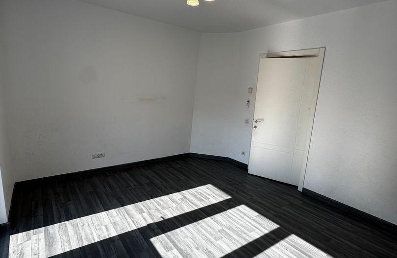 Vila 3 apartamente / 9 camere  Piata Unriii - Parcul Carol IM603 - Poză 12