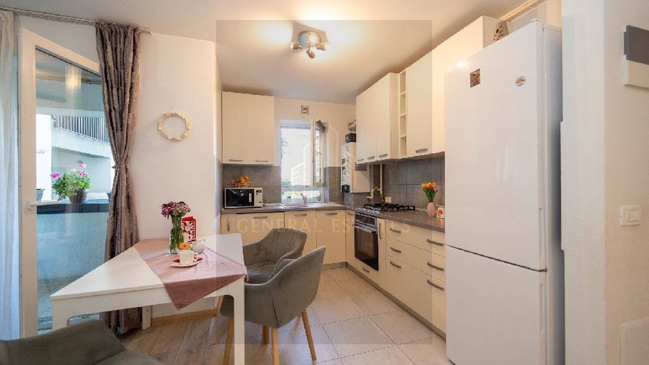 Apartament 2 camere Kasper -zona Coresi - Poză 8