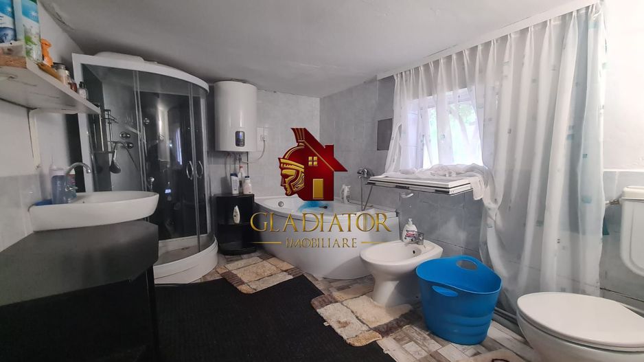 Casa + garaj + 1400 mp teren in Tomesti Goruni, zona de vis, nu rata - Poză 4