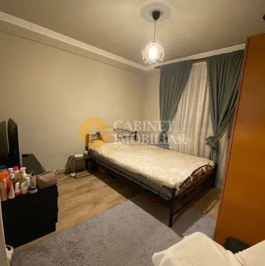 2 camere decomandat, P. Fier, bloc din 80, mobilat si utilat! - Poză 2