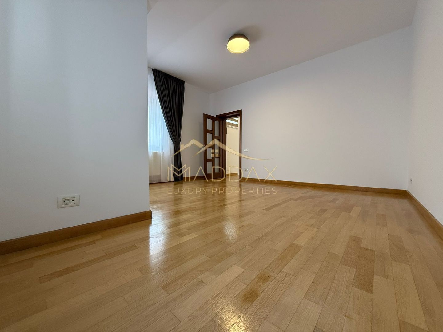 Vila moderna Corbeanca-spatiu, confort si intimitate - Poză 27