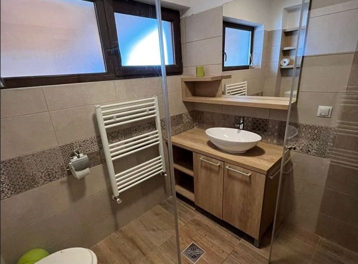 Casa cu 4 camere | Dezmir | Parcare Proprie - Poză 7