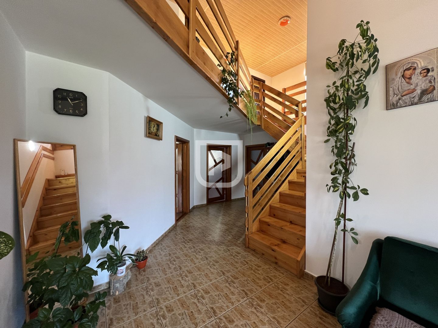 Casa cu 4 dormitoare | strada Manastirii | Gura Humorului - Poză 2