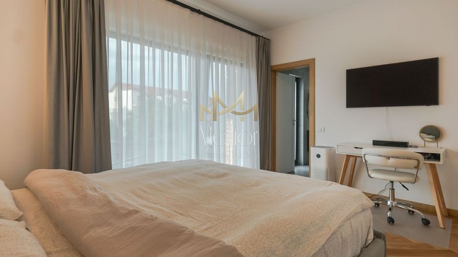 Apartament spatios 3 camere, 2 balcoane, 2 parcari, zona Iulius Mall! - Poză 14