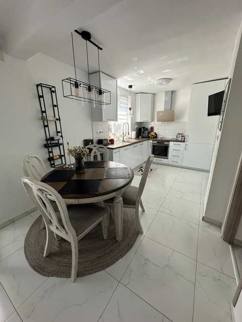 Casa de vanzare zona Titulescu - Poză 1