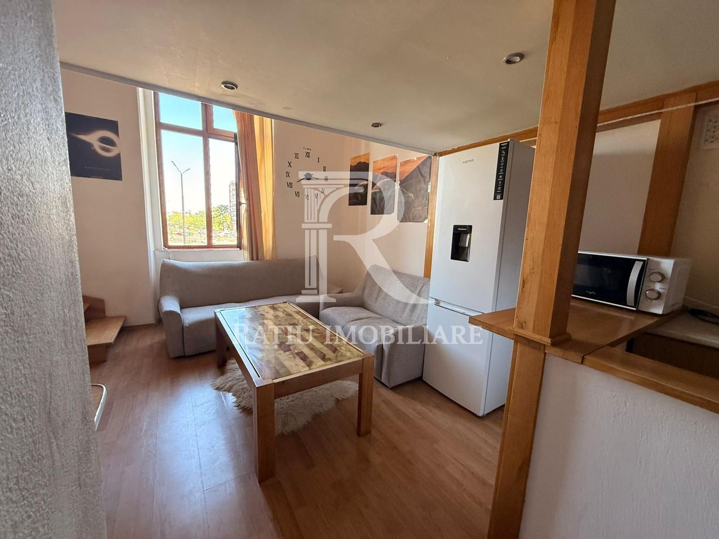 Apartament cu 1 camera Etajat | Central | Oradea - Poză 3