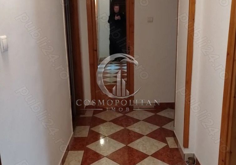 Apartament cu 3 camere zona 0 etaj 5 din 6 conf 1 decomandat Pret: 110.000 neg. - Poză 5