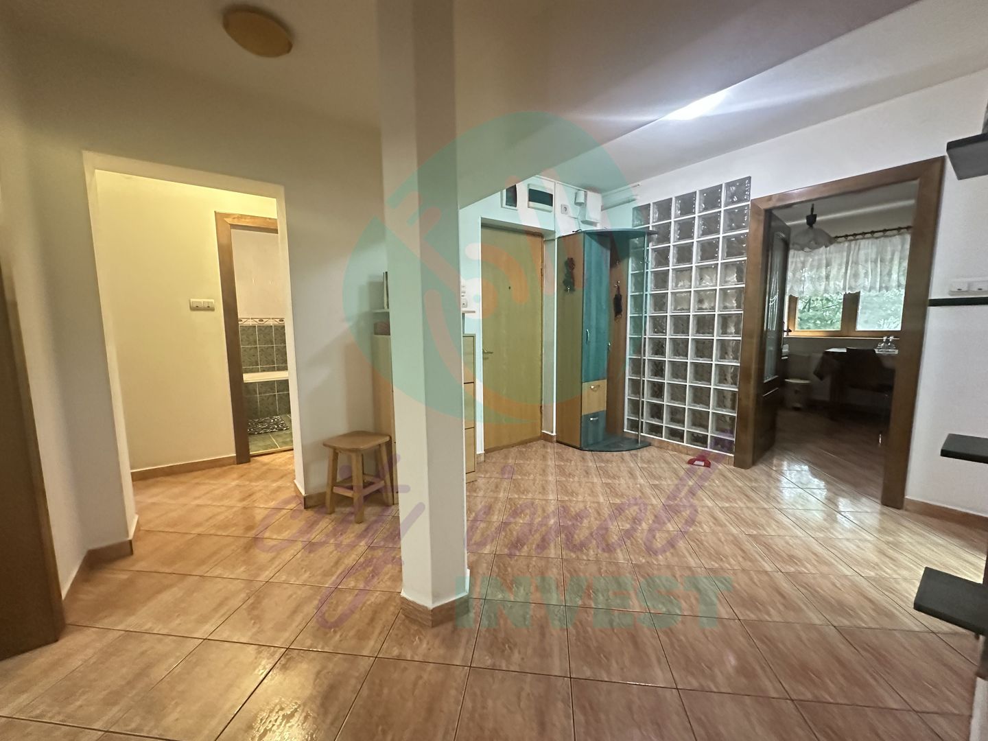 4 camere la 8 minute de METROU PIATA VICTORIEI - Poză 13