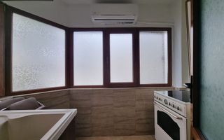 Apartament cu 2 camere  zona Trocadero - Poză 8