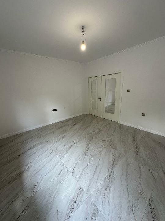 apartament  3 camere in vila interbelica - Poză 10