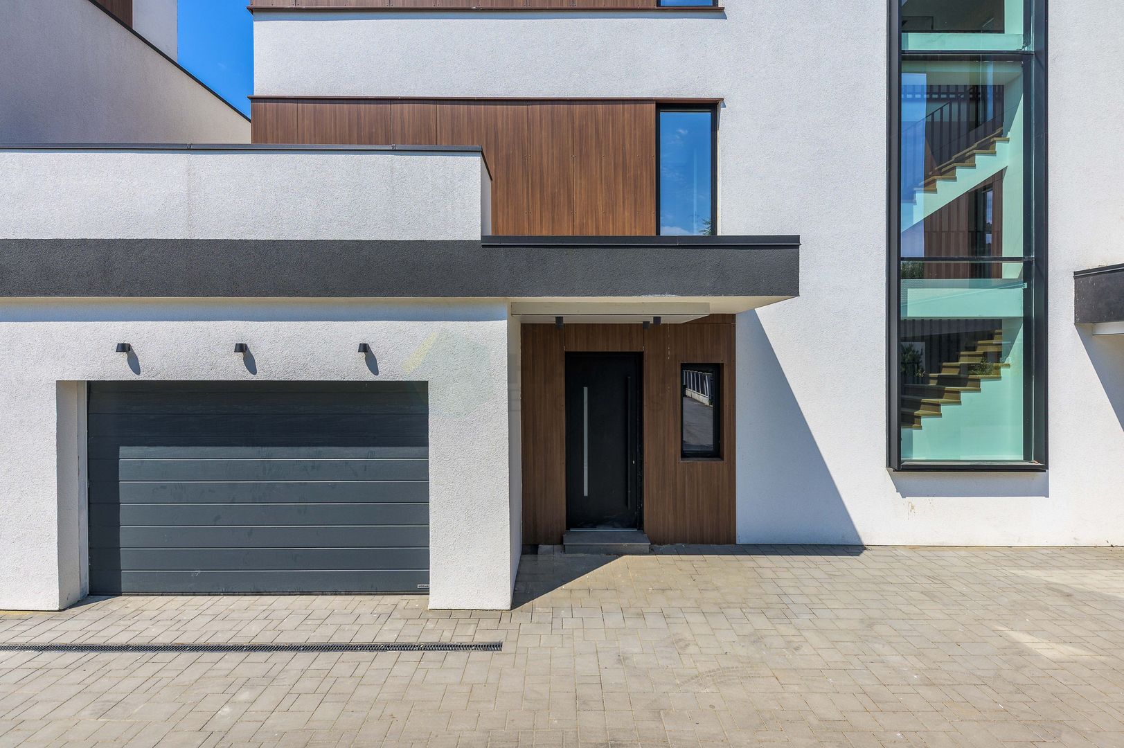 VILA  IANCU NICOLAE, 5 dormitoare, 3 terase, garaj, gradina - Poză 27