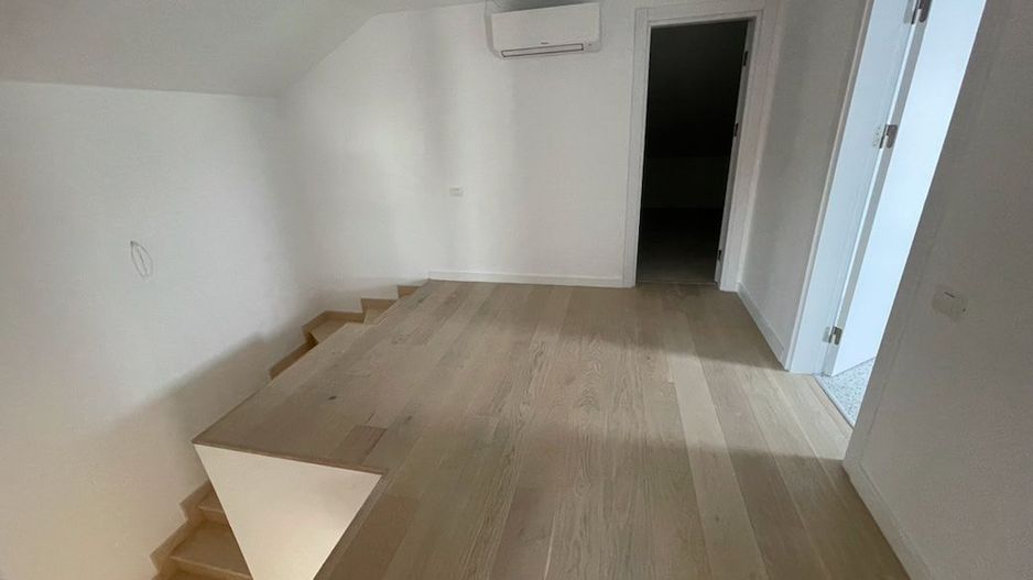 Casă Spațioasă și Elegantă în Corbeanca – 7 Dormitoare, Grădină Privată - Poză 15