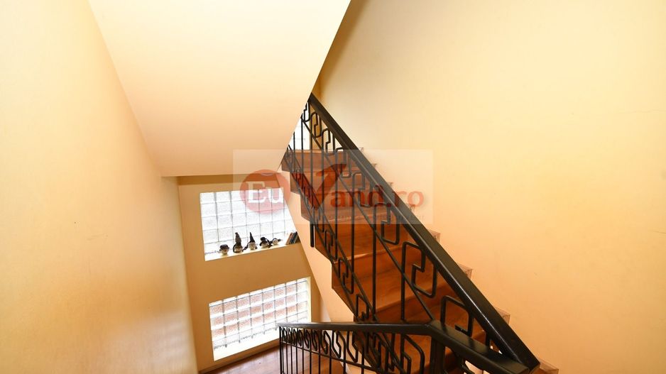 Vila spatioasa, pretabil pentru locuit/clinica, zona Micro 17 – Galati - Poză 45