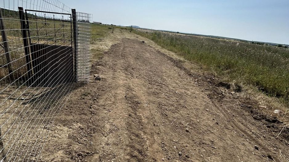 Parcele teren Nojorid 600 mp. 28 500 E neg. Comision 0 - Poză 1