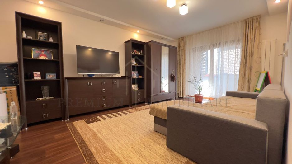 Apartament 3 camere complet renovat – Etaj 2/4 – Zona de jos - Poză 3