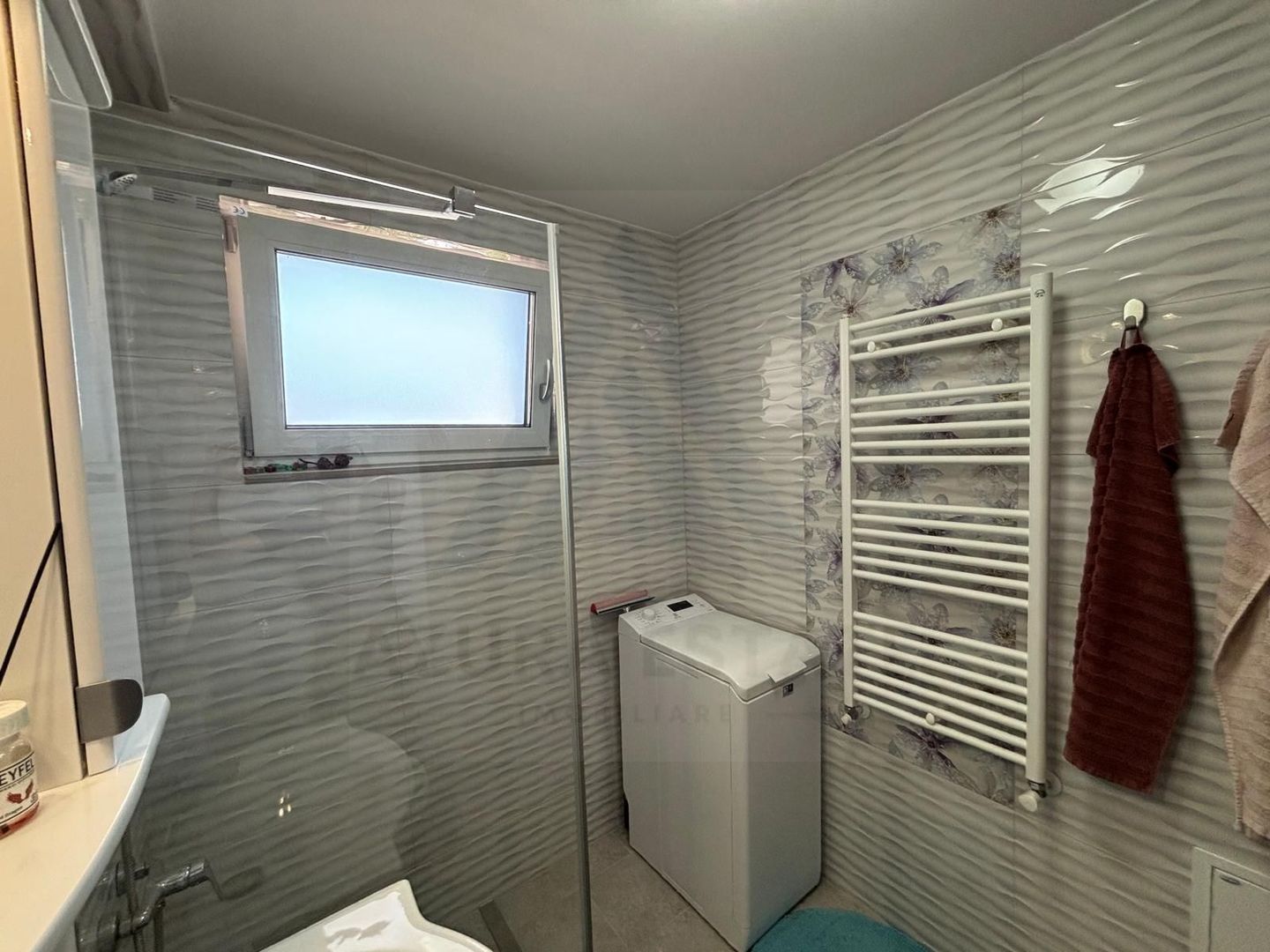 Apartament impecabil 69,5mp 3 camere  2 băi etaj 1 cu loc de parcare - Poză 21