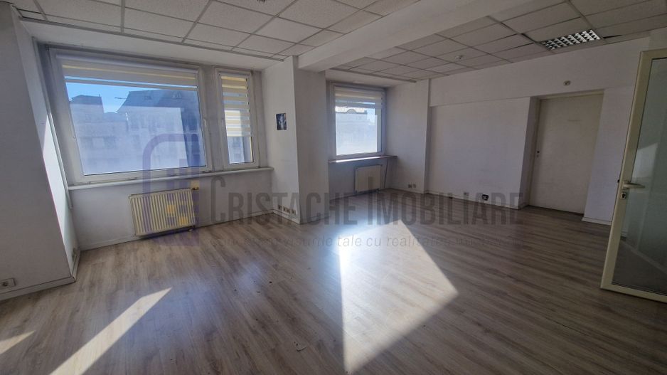 Universitate - birouri la cheie, suprafate intre 40 m² si 2500 m² - Poză 11