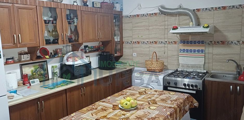 Vilă modernă cu garaj și panouri fotovoltaice, Galata, Iași - Poză 5