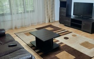 Închiriez apartament 2 camere, Decebal, mobilat, loc de parcare - Poză 2