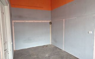 Apartament cu 2 camere cu terasa de 17 mp, tavan inalt, zona Centrala! - Poză 2