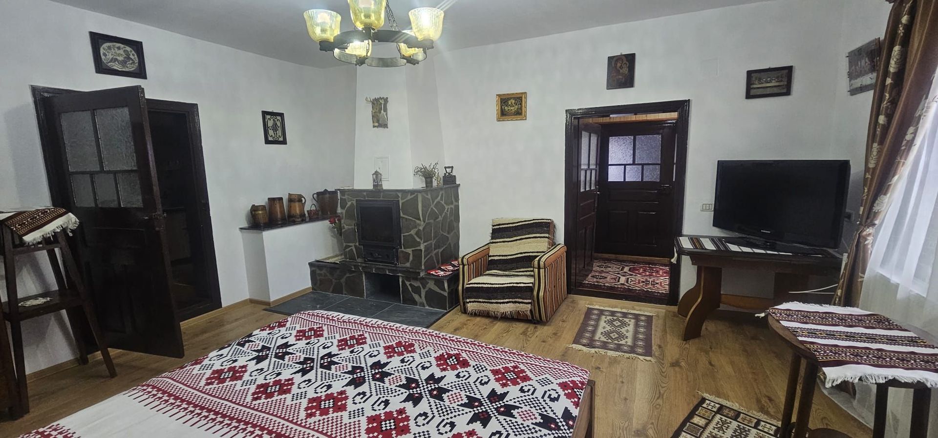 Cazare in Bucovina, Gura Humorului, 400 lei/noapte/toata casa - Poză 15
