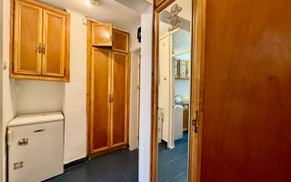 Decomandata, bloc 1982, aproape de metrou - Poză 6