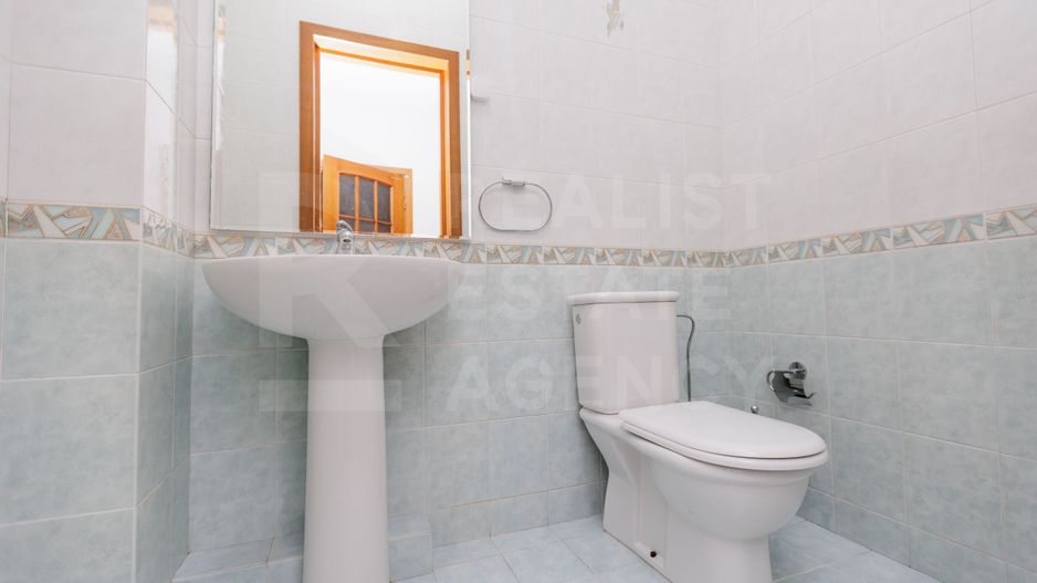 Chirie, casă, 7 camere, str. Galbena, Centru - Poză 8